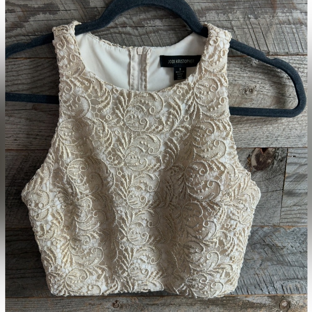 Jodi Kristopher Cream Crop Embellished Tank Top